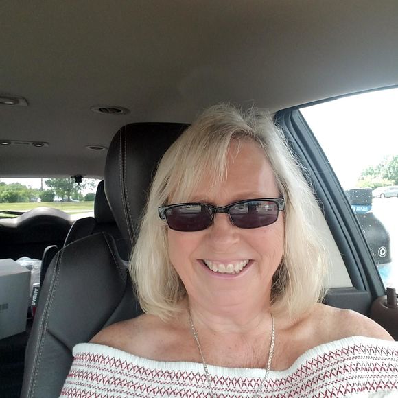 Meet your Posher, Sherry - Picture 1 of 1